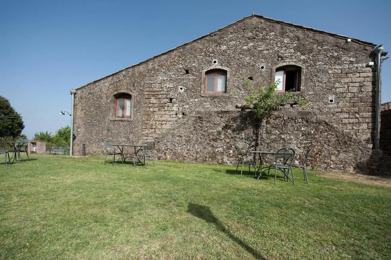 Case Perrotta SantʼAlfio 0*,